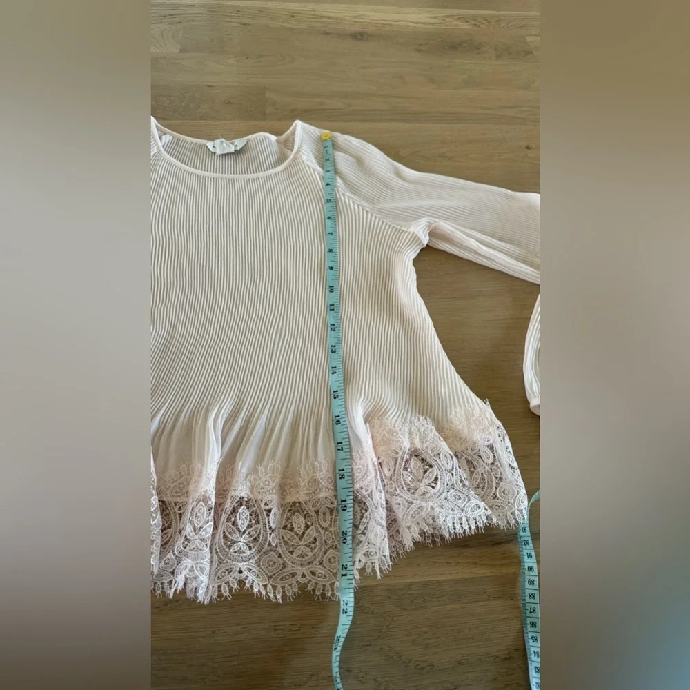 CLUB MONACO  Zameeka Ruffled Top size small